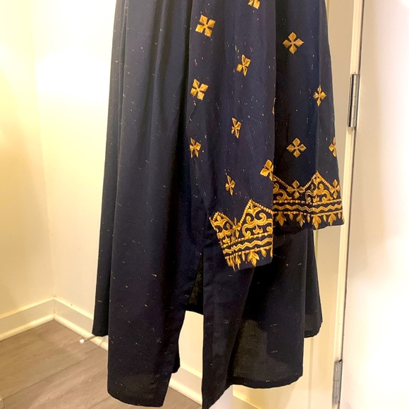 Pakistani Sapphire cotton black with golden embroidery kurta w/kimono sleeves M - Picture 4 of 6